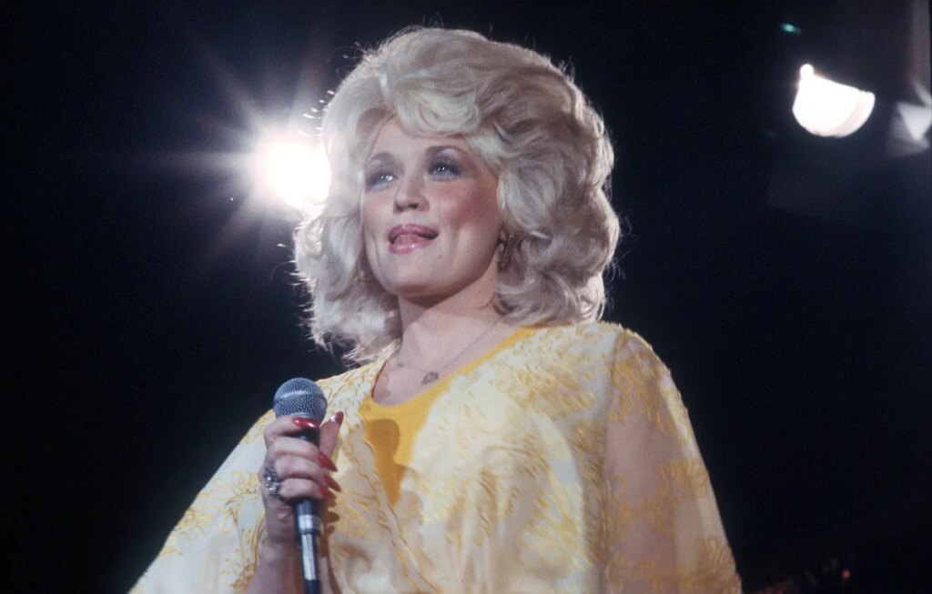 Perché tutti amano Dolly Parton
