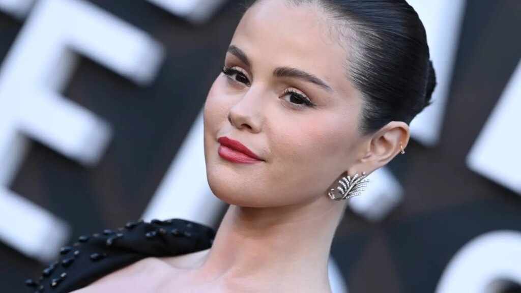 Selena Gomez Says Goodbye After ‘Wizards Beyond Waverly Place’ Finale