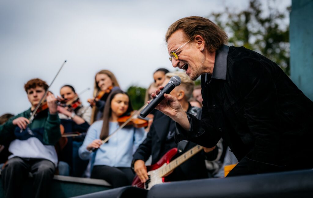 U2 celebrate 50th anniversary with concerts in Dublin and their former high school The band also paid tribute to “king busker” Glen Hansard