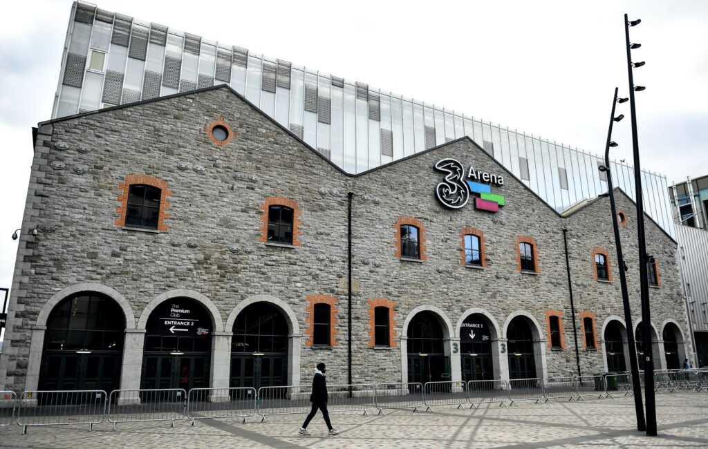 Irish teenagers to receive €100 voucher to spend on culture in budget