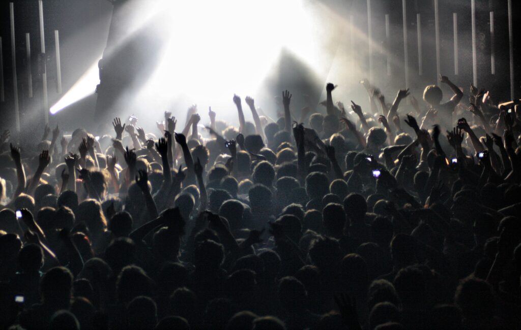 Nominate your favourite UK grassroots music venue to win a bundle of Fender gear