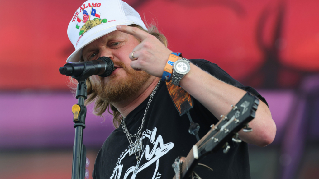 Treaty Oak Revival Tell Their Fans to ‘Stop Throwing Shit’