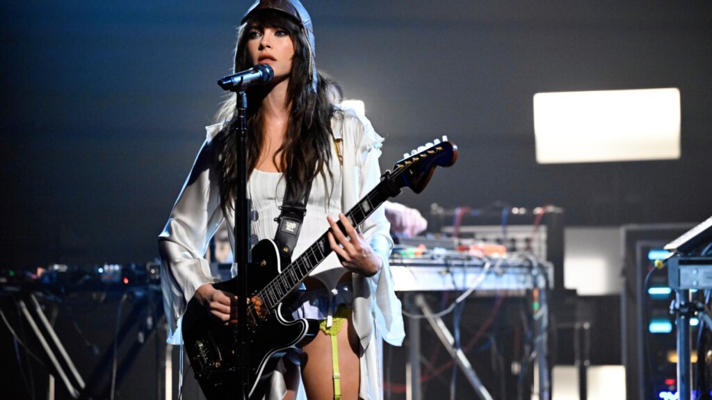 Watch Cara Delevingne Perform ‘Crazy, Baby’ on ‘Fallon’
