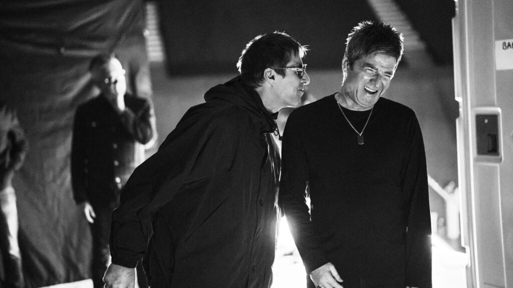 ‘Oasis: Don’t Look Back in Anger’ Review: Doc Immortalizes 2025 Tour
