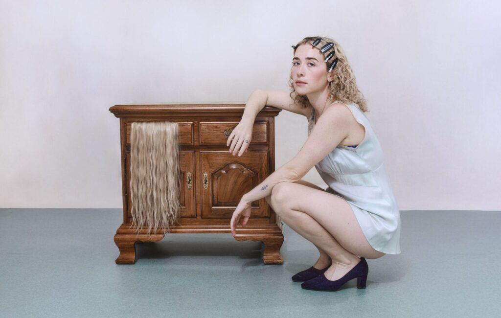 Blondshell – ‘Violins’ review: beautifully tender and profoundly honest album of alt-rock poetry