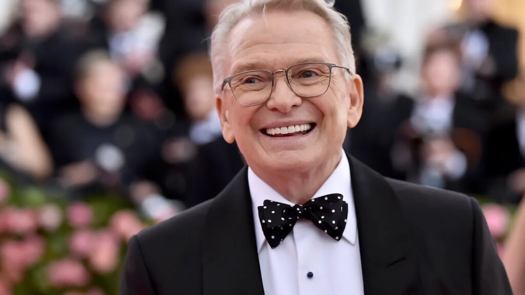 Bob Mackie, Fashion Designer for Cher, Diana Ross, Dead at 87