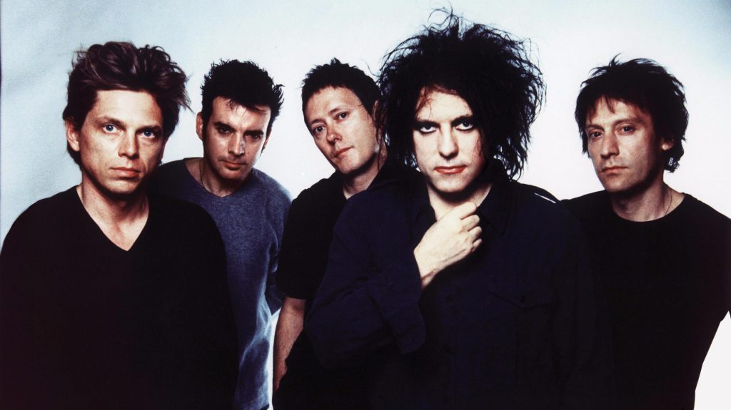 La classifica dei 10 migliori album goth rock di sempre per Far Out e la top 200 di Uncut