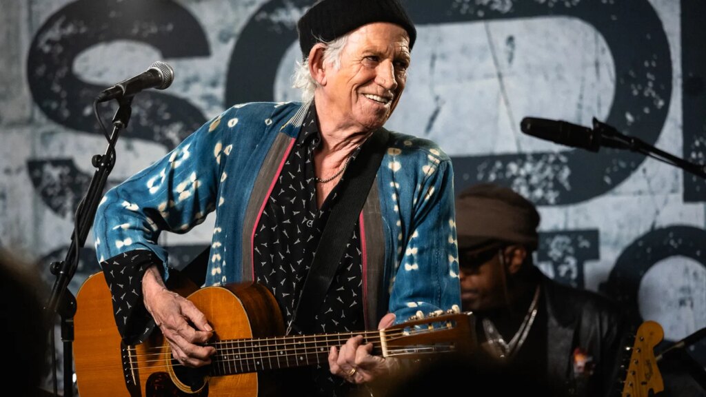Hear Keith Richards Cover Jimmy Reed’s ‘Bright Lights, Big City’