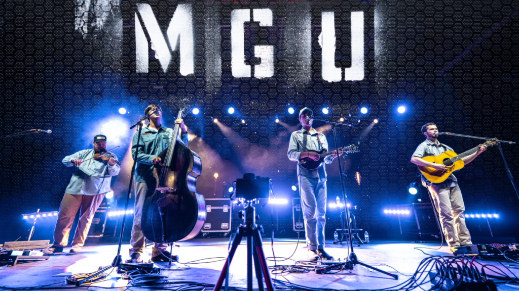 Mountain Grass Unit Light a New Bluegrass Fire on ‘Appalachian Smoke’