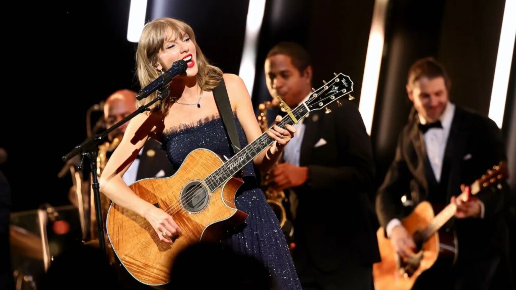 Taylor Swift Performs ‘The Fate of Ophelia’ Live at Academy Gala