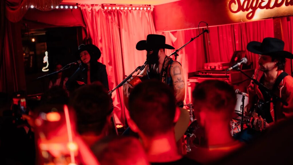 Orville Peck Sings Dolly Parton “I Will Always Love You” at F1 Austin