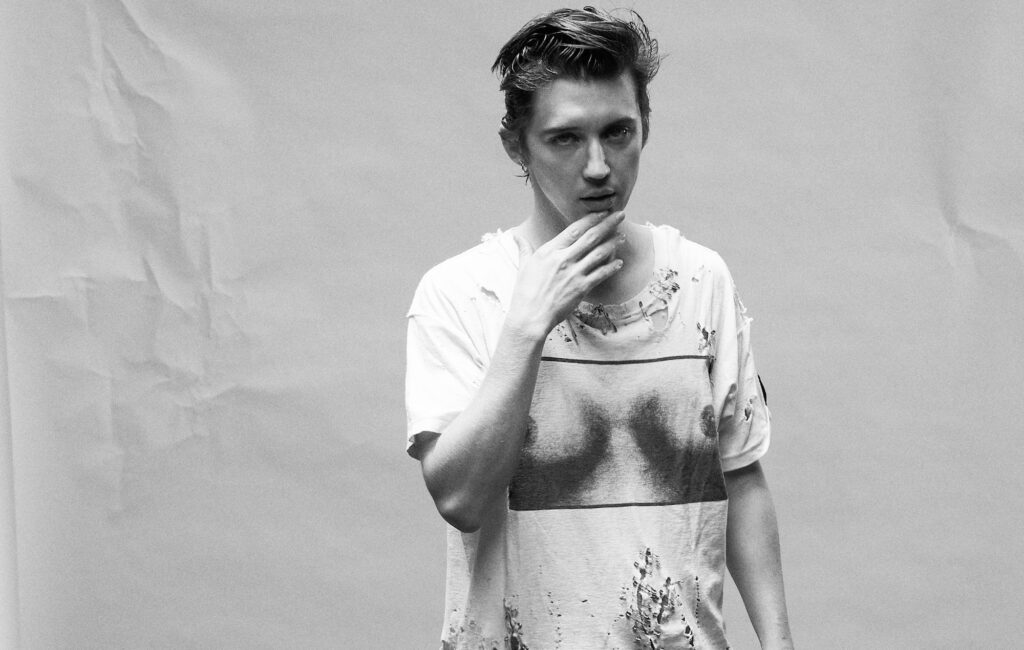For Troye Sivan, the dancefloor is a healing space