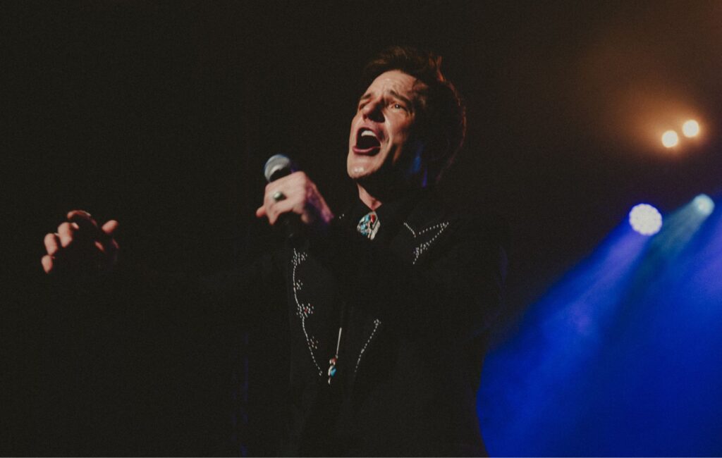Watch Brandon Flowers debut new solo song ‘Diamonds On Black Velvet’ – cut from The Killers’ ‘Pressure Machine’