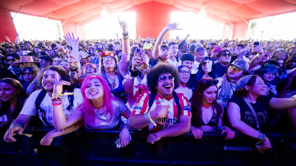 Going to Concerts Alone Is a Top-Tier Human Experience