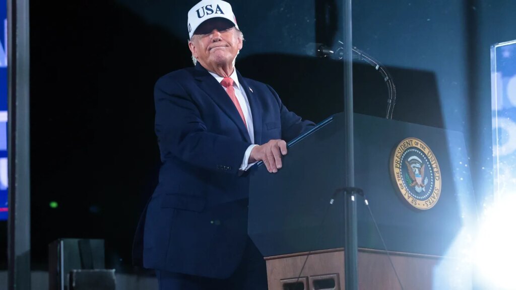 Trump to America: I’ll Only Do My Job if Republicans Win