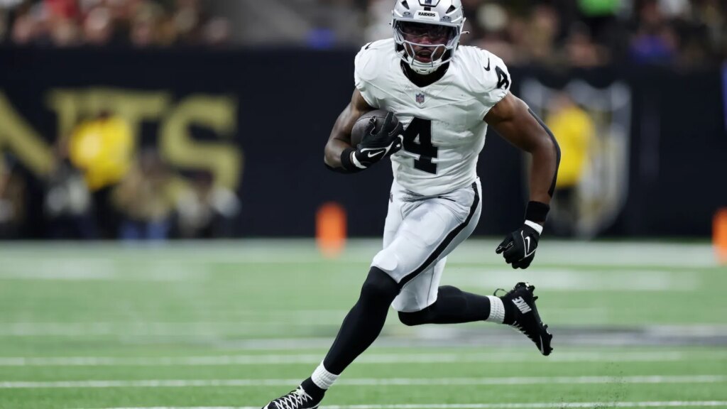 How to Watch Chiefs vs. Raiders Football Game Online for Free
